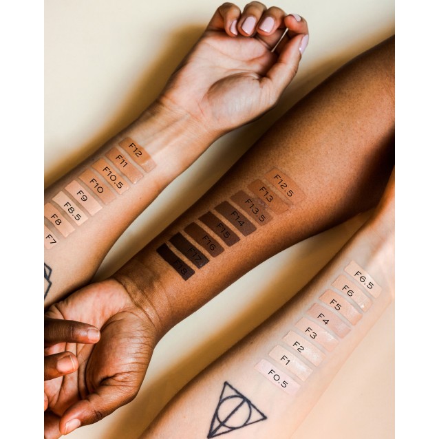 Makeup Revolution Conceal & Define Foundation F6 23 ml